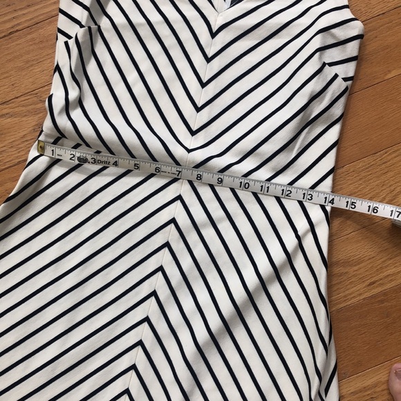 Banana Republic Mad Men Black & White Diagonal Stripe Dress - Excellent! 6 - Picture 9 of 14